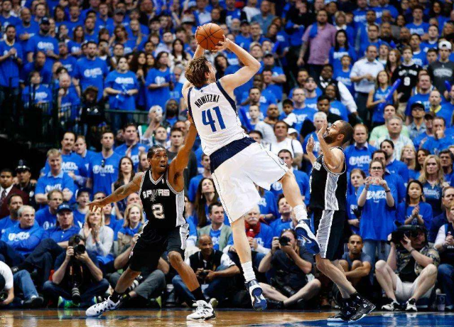 内马尔的出 内马尔的出