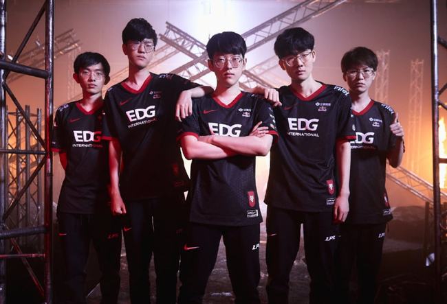 一步拉大 一步拉大